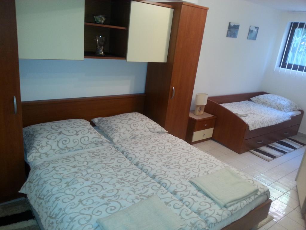 Apartments Intiv Malinska Szoba fotó
